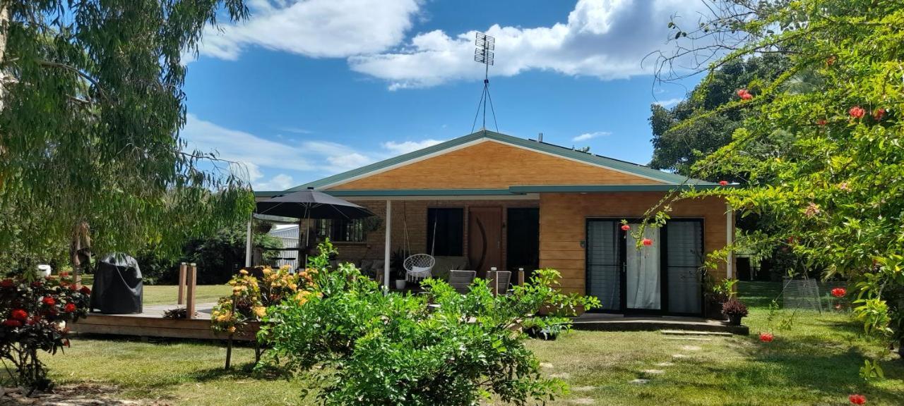 Figtree Cottage - Homestay - Yeppoon Bagian luar foto